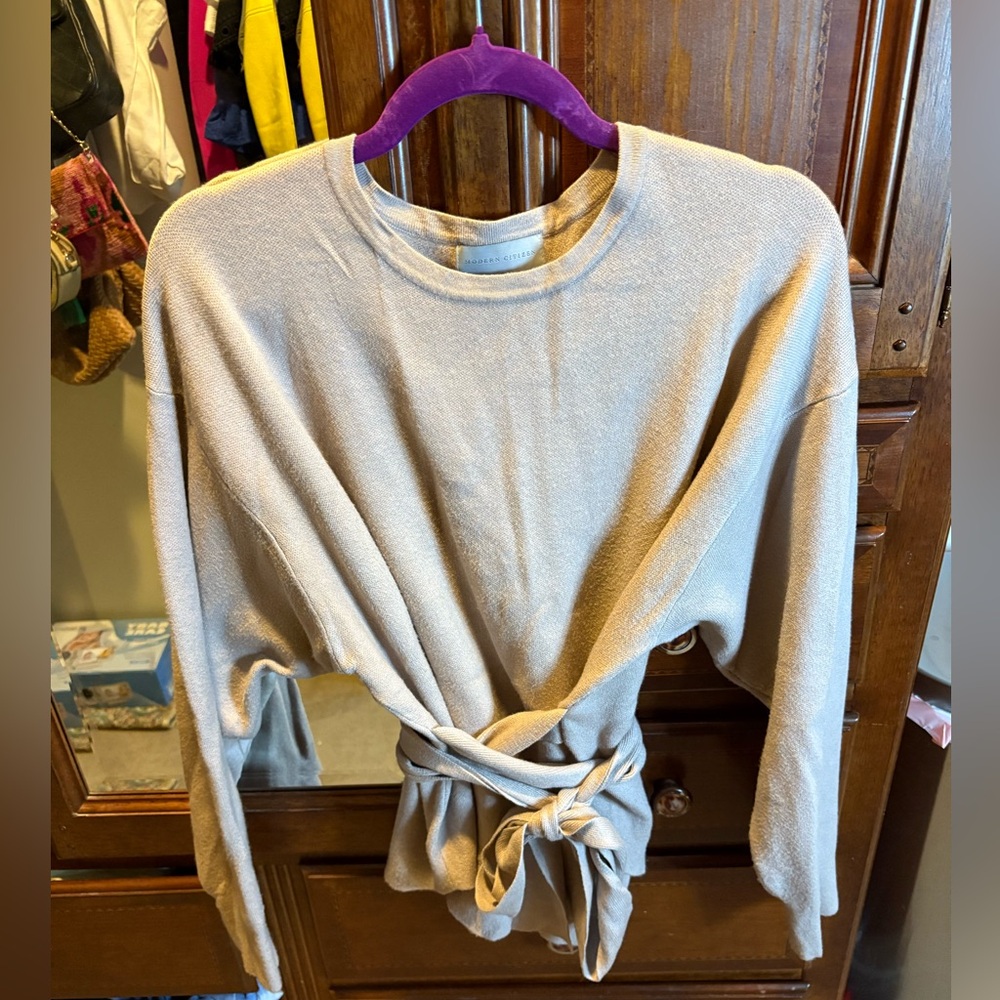 Modern Citizen Beige Tie-Front Sweatshirt